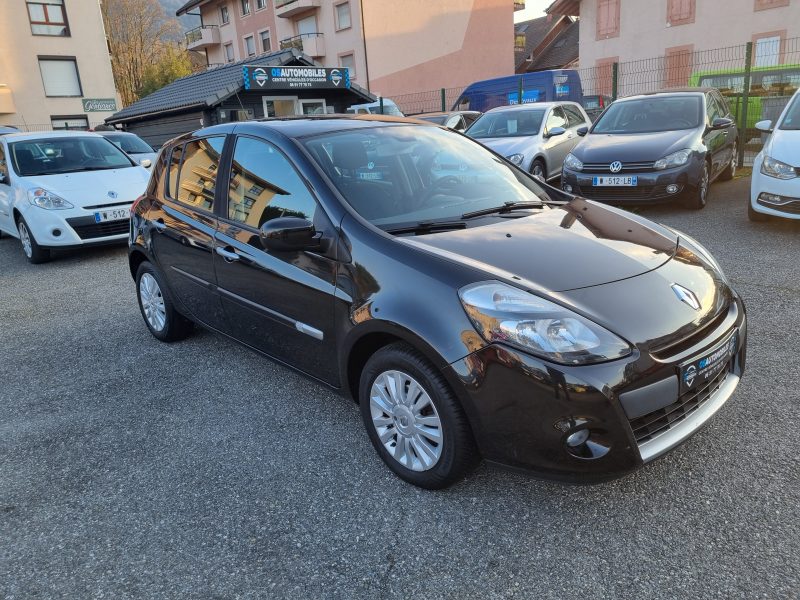 RENAULT  CLIO III 2011