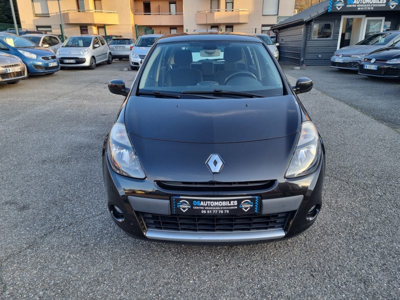RENAULT  CLIO III 2011