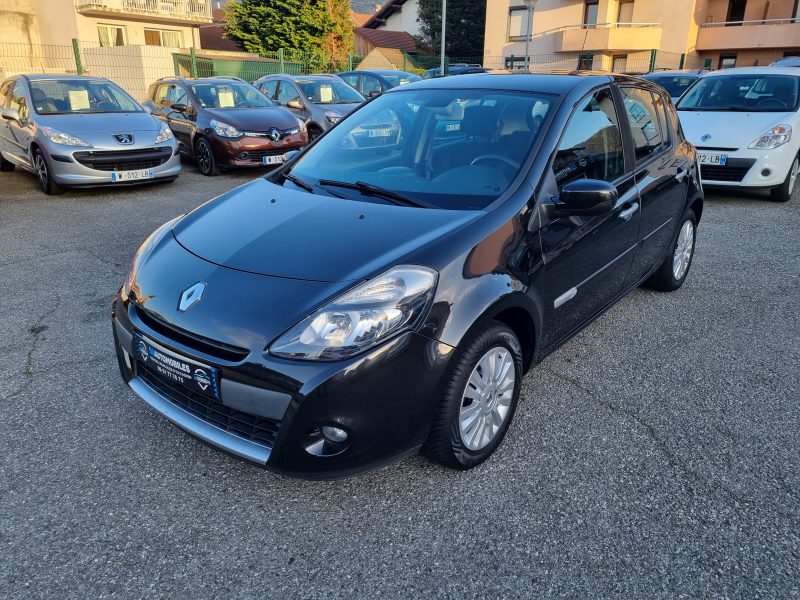RENAULT  CLIO III 2011