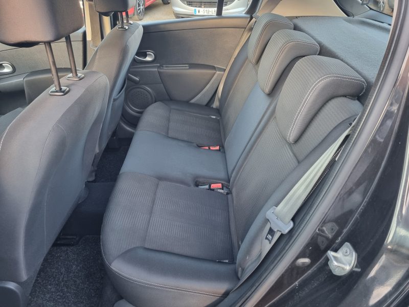 RENAULT  CLIO III 2011