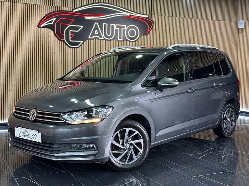 VOLKSWAGEN TOURAN 2017