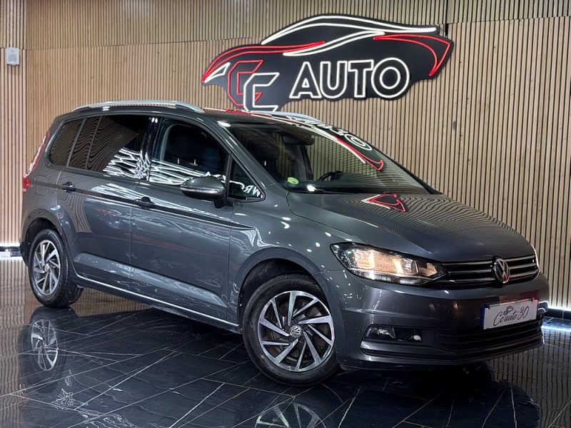 VOLKSWAGEN TOURAN 2017