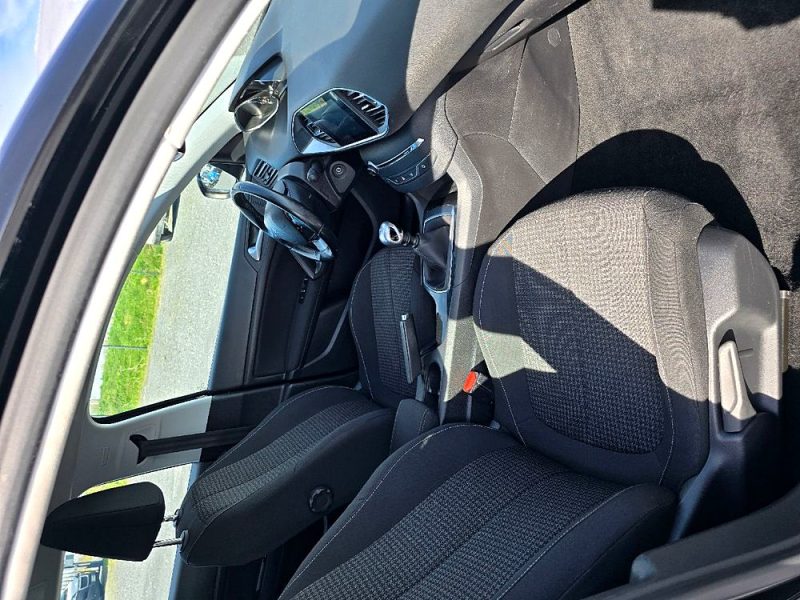 PEUGEOT 308 BLUEHDI 130cv 2019 127000 km 