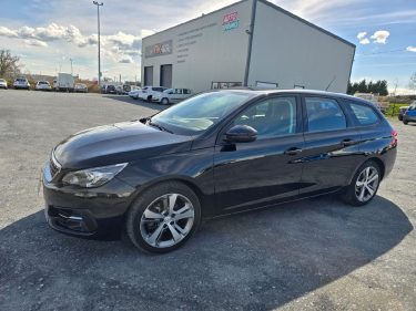 PEUGEOT 308 BLUEHDI 130cv 2019 127000 km 