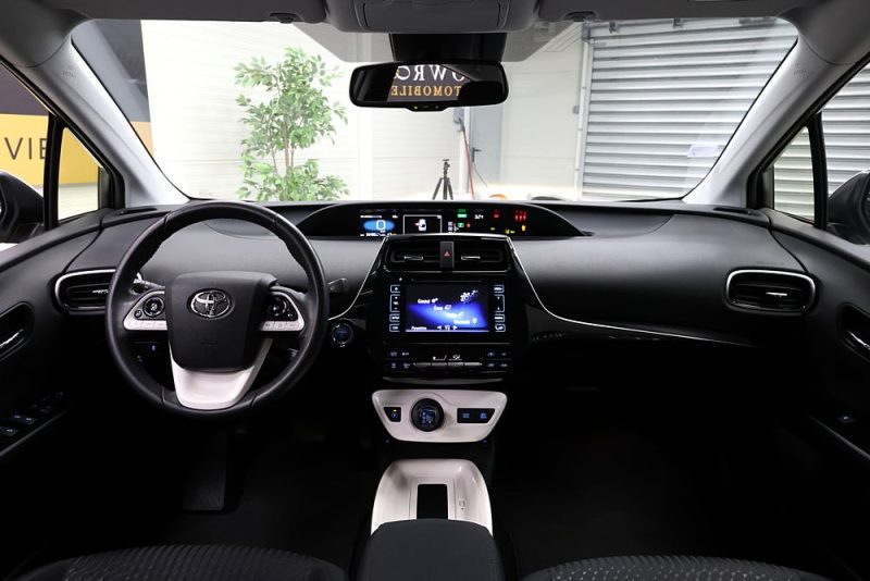 TOYOTA Prius 122h - Dynamic Business