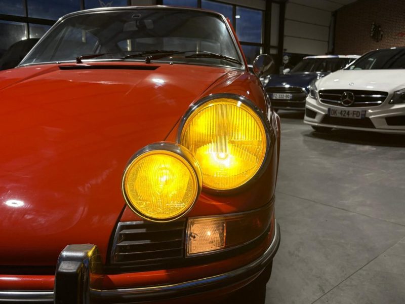   🔹 Porsche 911 2.0 E 140 Ch  Matching Number 🛞 jantes Fuchs 🔦 phares longues portées