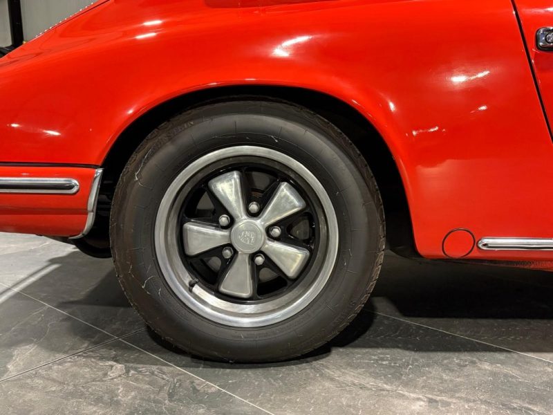   🔹 Porsche 911 2.0 E 140 Ch  Matching Number 🛞 jantes Fuchs 🔦 phares longues portées