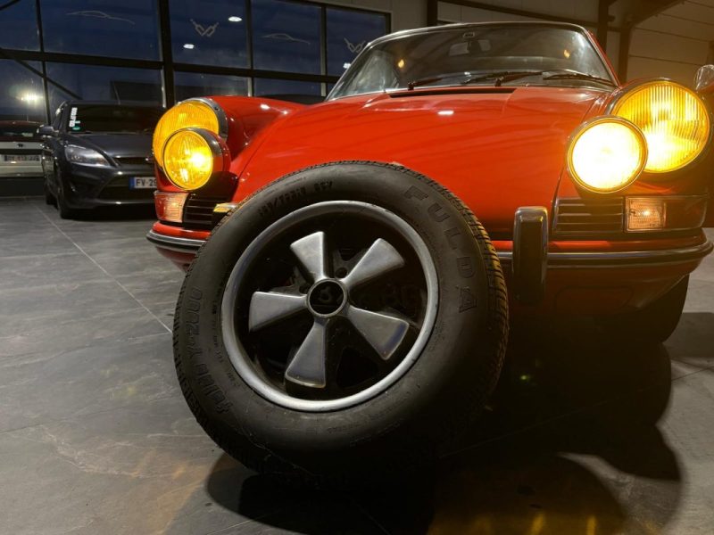   🔹 Porsche 911 2.0 E 140 Ch  Matching Number 🛞 jantes Fuchs 🔦 phares longues portées