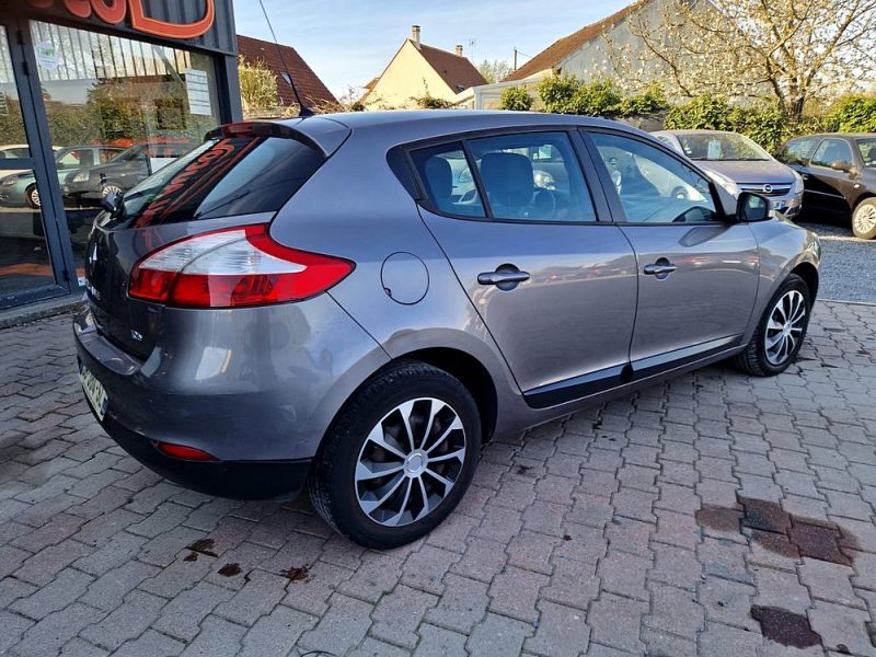 RENAULT MEGANE IV 1.2L TCe Energy Life eco² 115cv S&S / REVISEE&GARANTIE