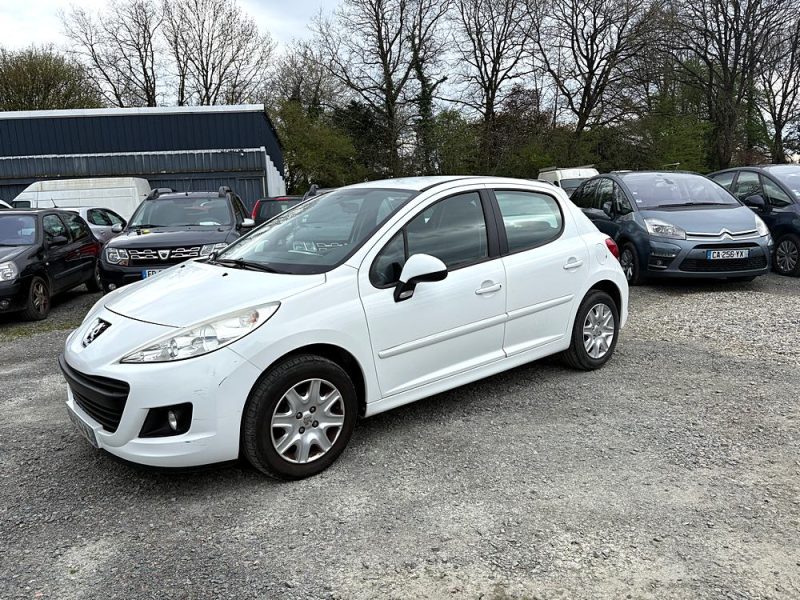 PEUGEOT 207 2011