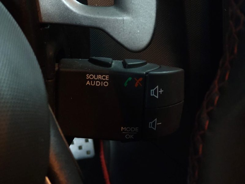 RENAULT CLIO IV RS 1.6 Turbo 200cv EDC6