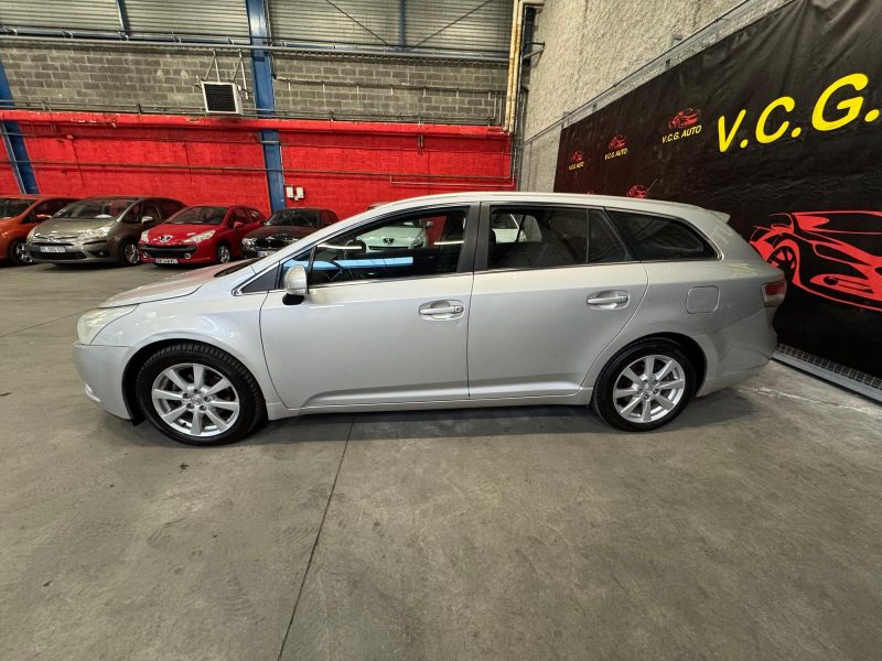 TOYOTA AVENSIS  SW 2.0 D4D 126 Dynamic 