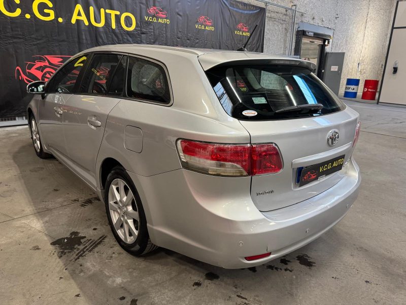 TOYOTA AVENSIS  SW 2.0 D4D 126 Dynamic 