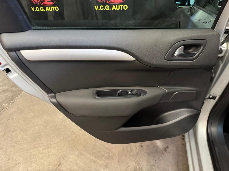 CITROEN C4  1.6 HDi 92 Confort 