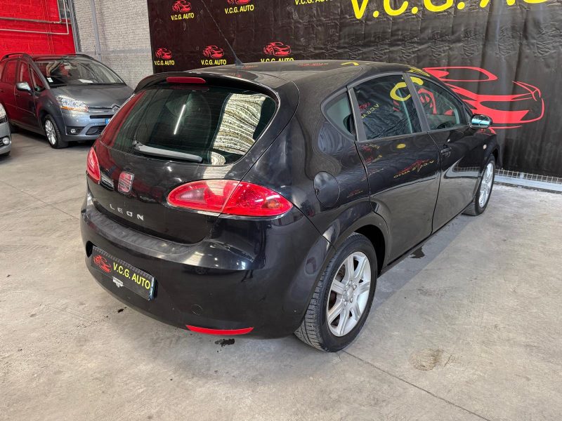 SEAT LEON 1.6i 102 Reference
