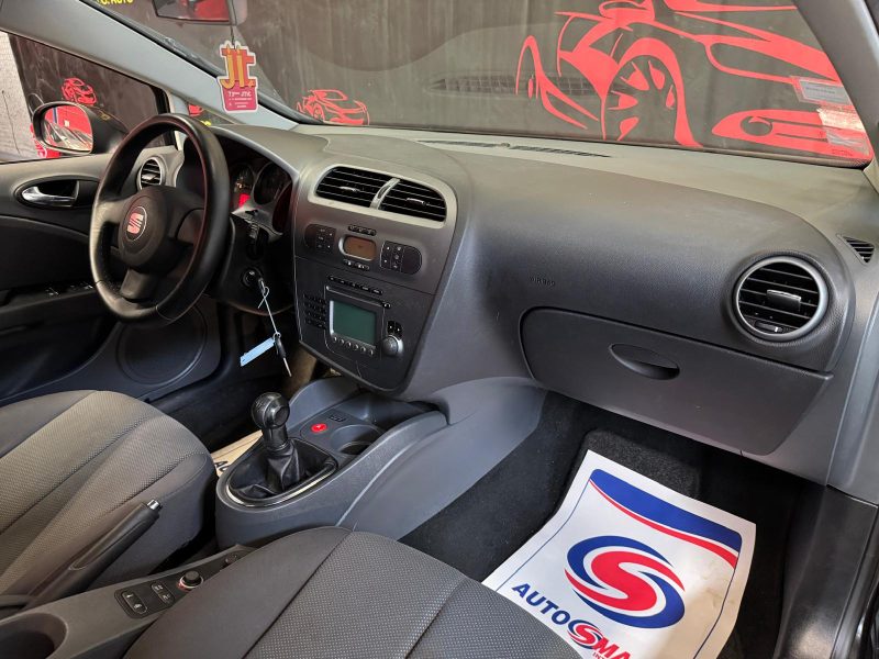 SEAT LEON 1.6i 102 Reference