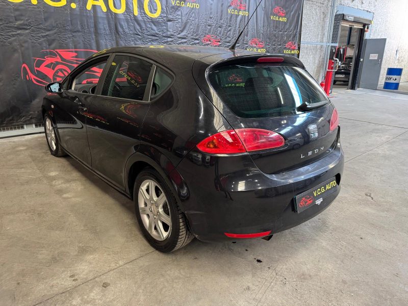 SEAT LEON 1.6i 102 Reference