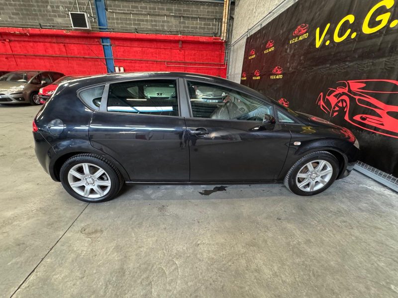 SEAT LEON 1.6i 102 Reference