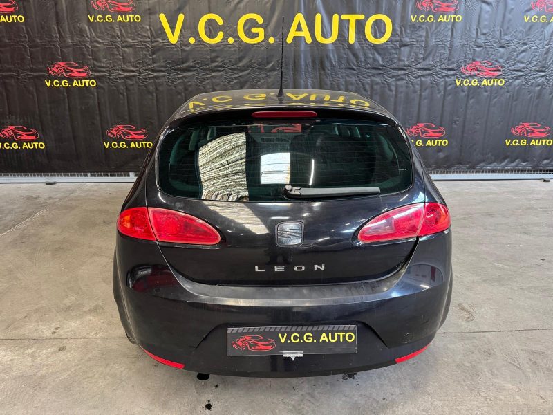 SEAT LEON 1.6i 102 Reference