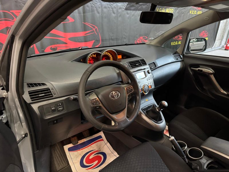 TOYOTA VERSO  2.0 D4D 126 Active 