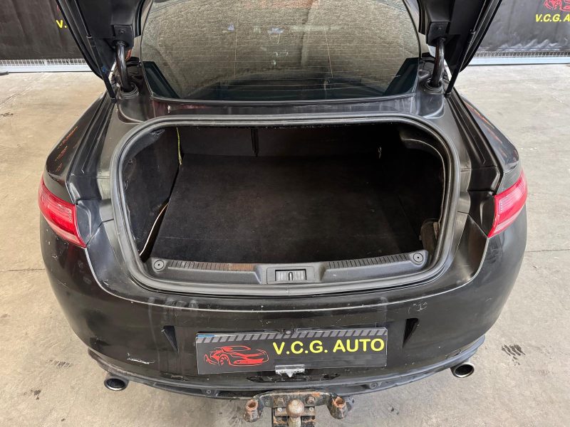 RENAULT LAGUNA Coupé 2.0 dCi 150 Black Edition 