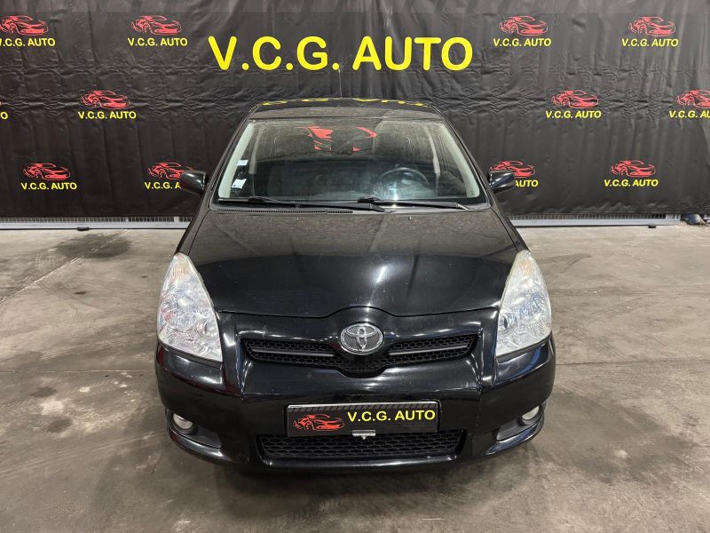 TOYOTA COROLLA Verso D-4D 136 Techno 