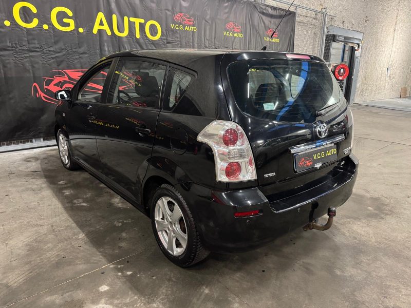 TOYOTA COROLLA Verso D-4D 136 Techno 