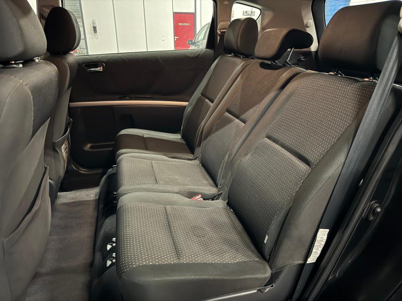 TOYOTA COROLLA Verso D-4D 136 Techno 