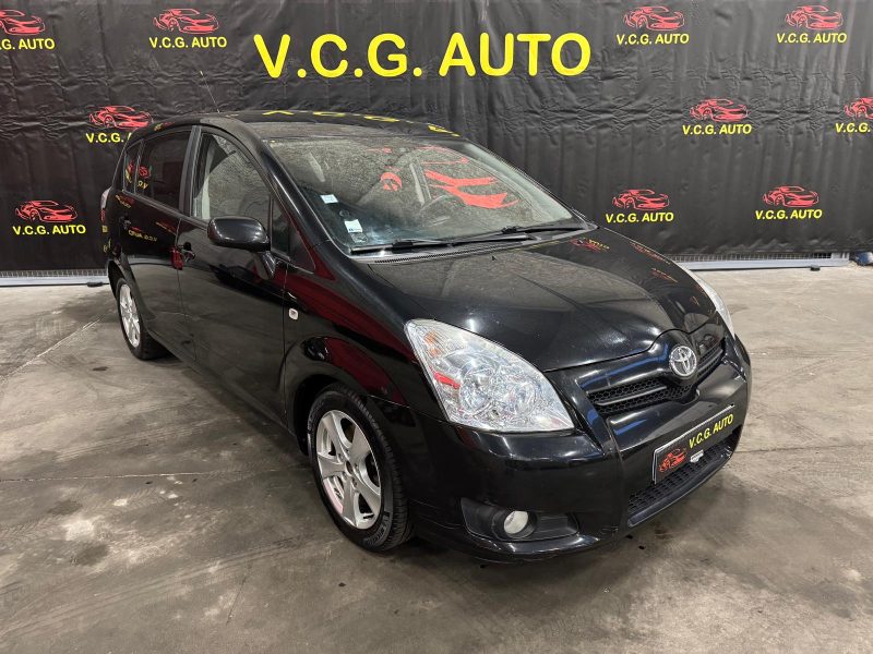 TOYOTA COROLLA Verso D-4D 136 Techno 