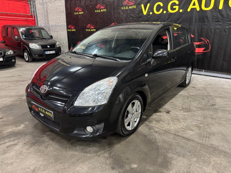 TOYOTA COROLLA Verso D-4D 136 Techno 