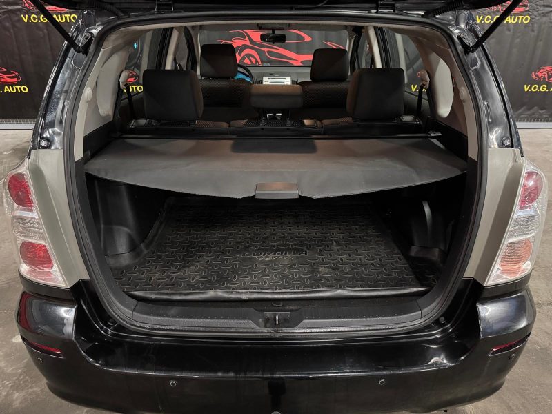 TOYOTA COROLLA Verso D-4D 136 Techno 