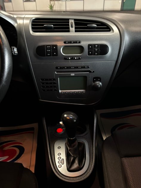 SEAT LEON 2.0 TDI 140 Stylance 