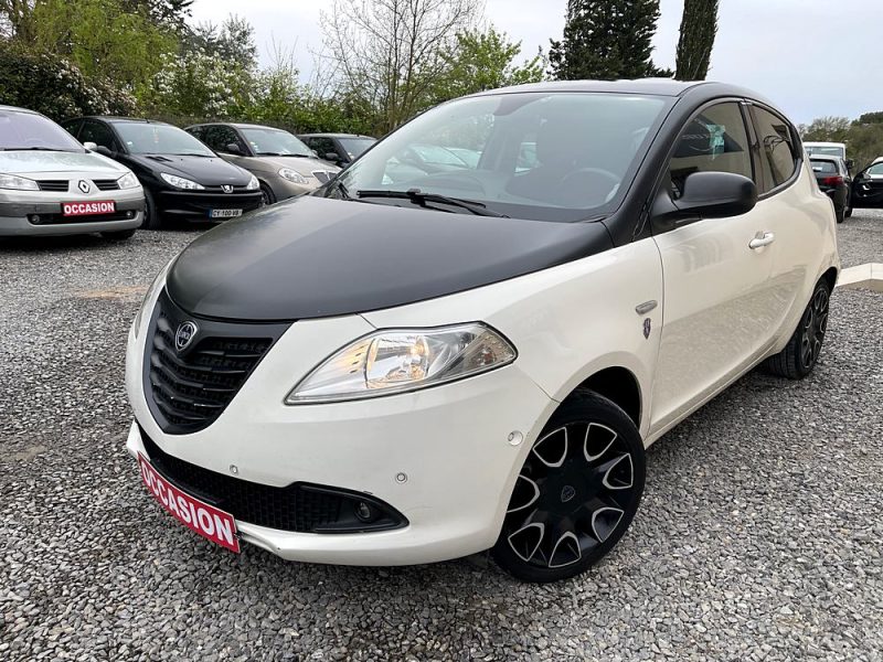 LANCIA YPSILON 2013