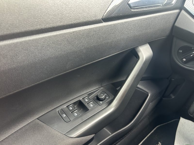 VOLKSWAGEN POLO  2024