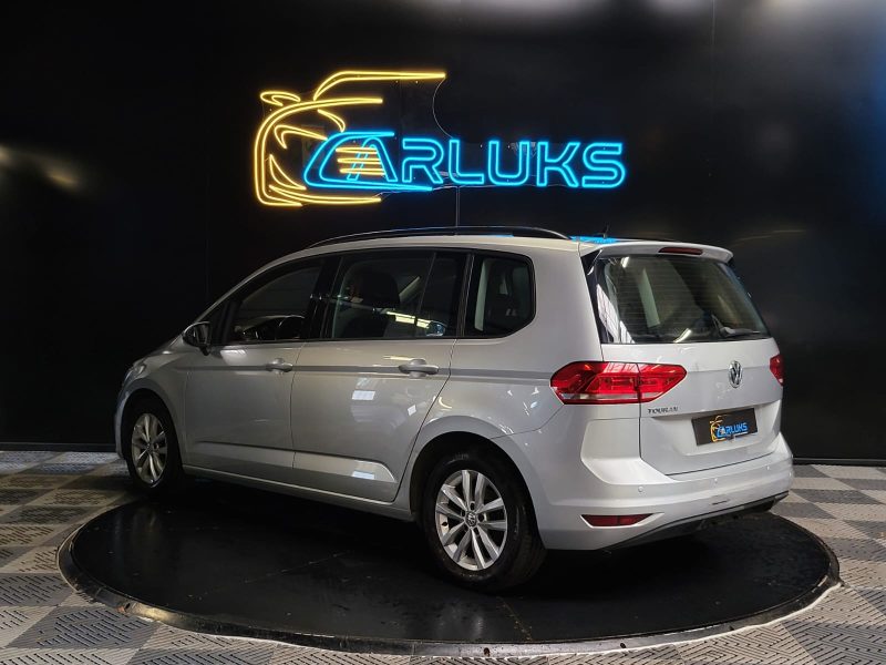 VOLKSWAGEN TOURAN 1.6 TDI 115CV TRENDLINE / 7 PLACES + APPLE CARPLAY + RADAR DE RECUL /