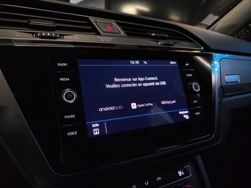 VOLKSWAGEN TOURAN 1.6 TDI 115CV TRENDLINE / 7 PLACES + APPLE CARPLAY + RADAR DE RECUL /