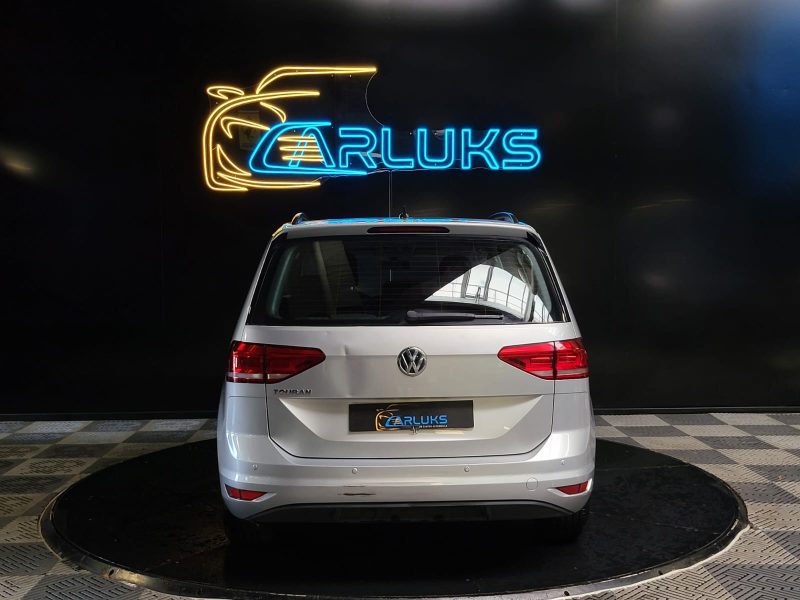 VOLKSWAGEN TOURAN 1.6 TDI 115CV TRENDLINE / 7 PLACES + APPLE CARPLAY + RADAR DE RECUL /