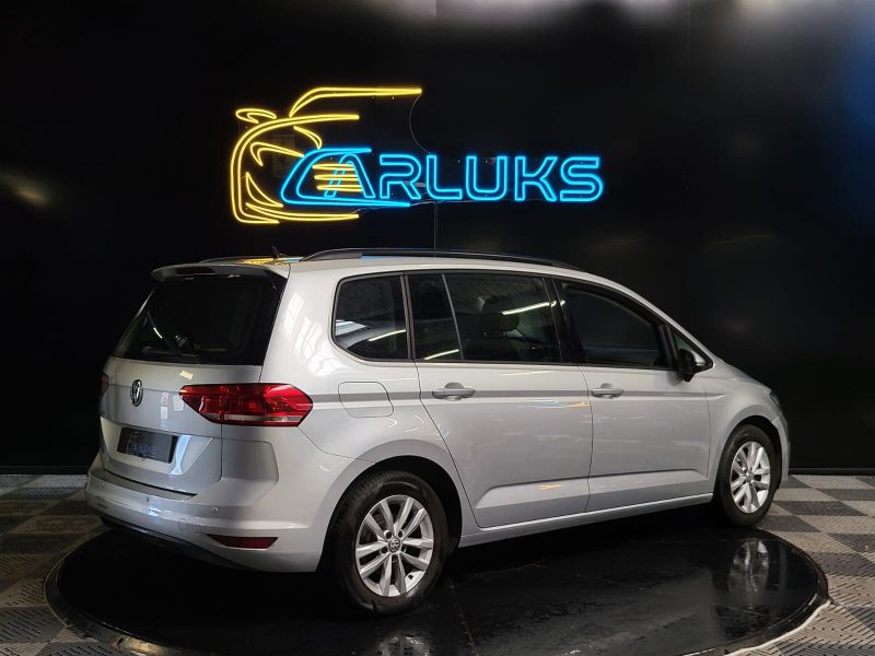 VOLKSWAGEN TOURAN 1.6 TDI 115CV TRENDLINE / 7 PLACES + APPLE CARPLAY + RADAR DE RECUL /