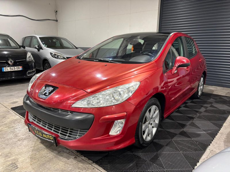 PEUGEOT 308 1.6 HDI 110 Confort 