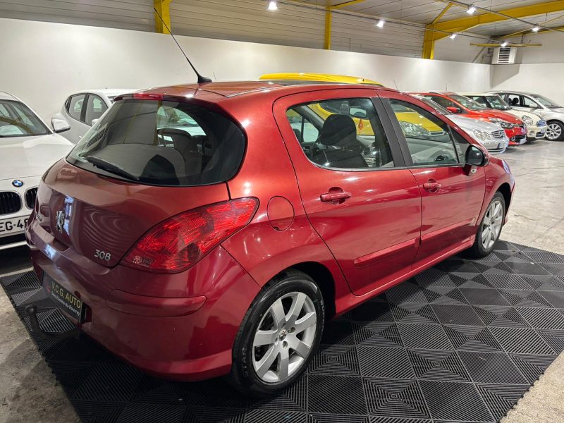 PEUGEOT 308 1.6 HDI 110 Confort 