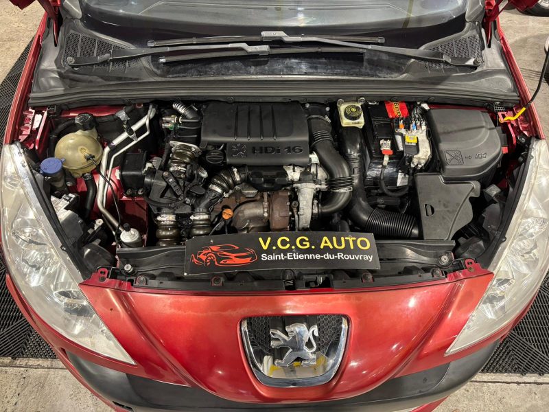 PEUGEOT 308 1.6 HDI 110 Confort 