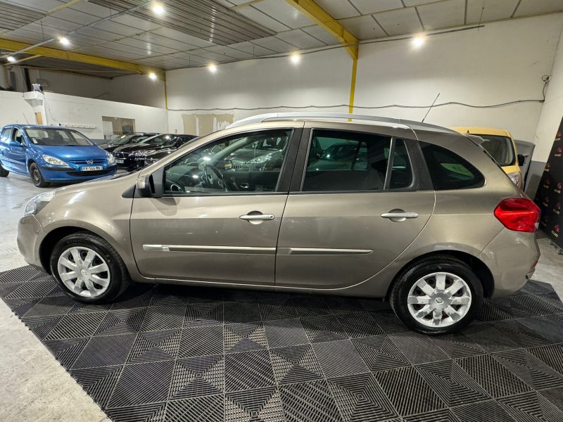 RENAULT CLIO III Grandtour 1.5 dCi 88 Carminat TomTom 