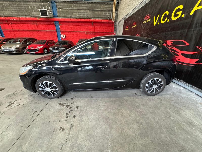 CITROEN DS4 1.6 HDi 112 Sport Chic 