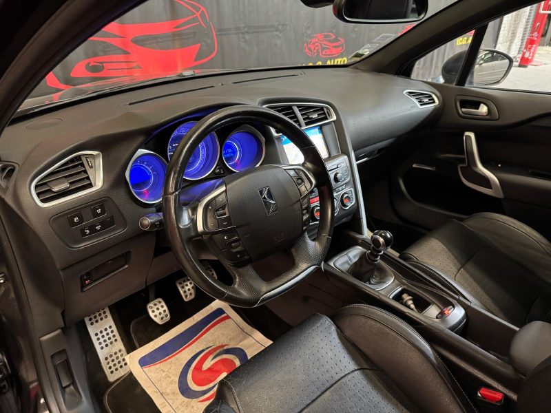 CITROEN DS4 1.6 HDi 112 Sport Chic 