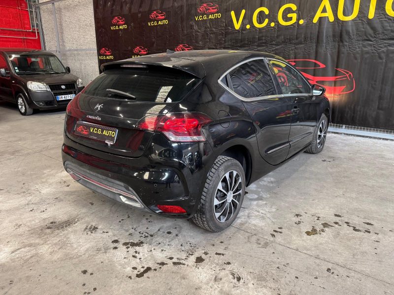 CITROEN DS4 1.6 HDi 112 Sport Chic 