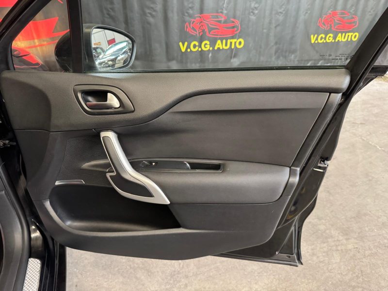 CITROEN DS4 1.6 HDi 112 Sport Chic 