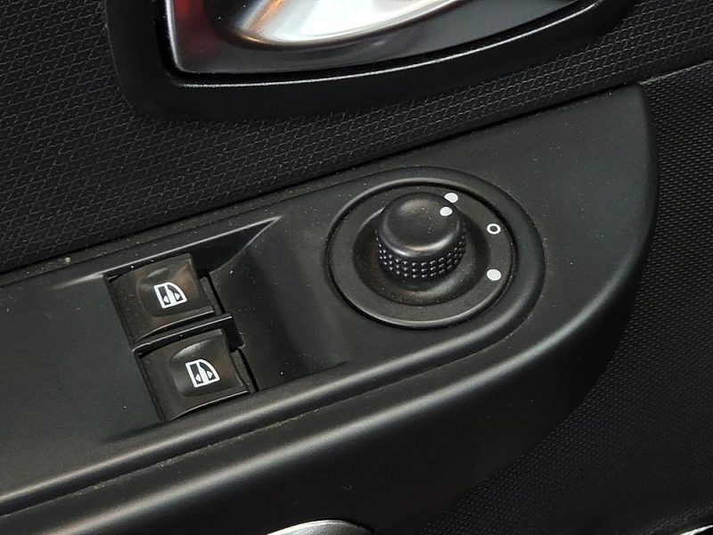 RENAULT CLIO IV 0.9 TCe 90cv Limited BVM5