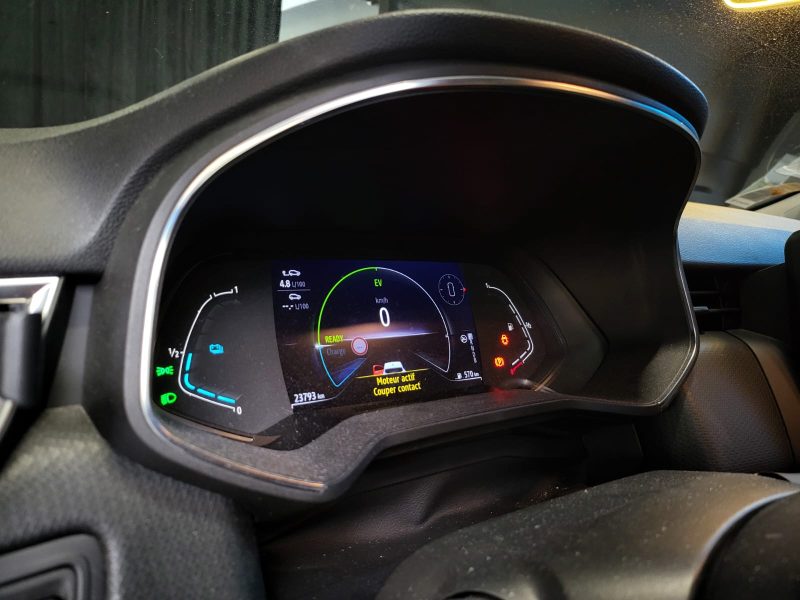 RENAULT CLIO V ETECH 140cv BUSINESS / SUIVI RENAULT / CARPLAY / VIRTUAL COCKPIT / RADAR DE RECUL