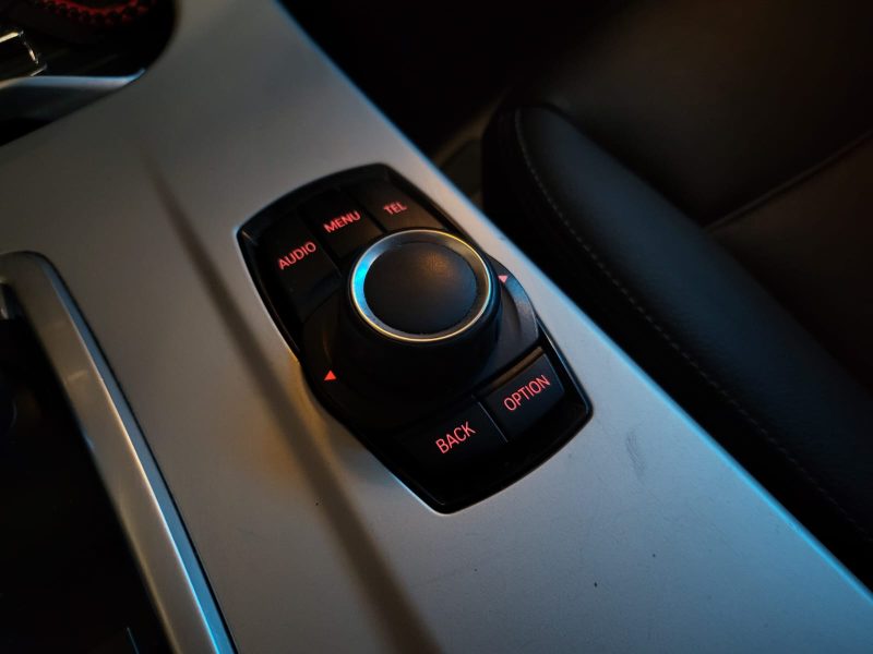 BMW X3 20d XDRIVE 190cv BVA7 BUSINESS / SUIVI OK / KEYLESS / SIEGE EN CUIR CHAUFFANTS