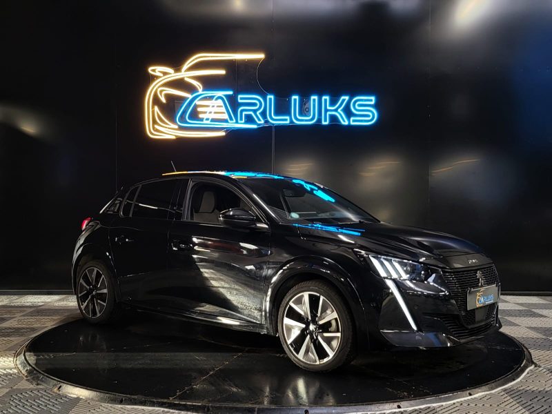 PEUGEOT 208 E-208 GT LINE 136cv / VIRTUAL COCKPIT / CAMERA / CARPLAY / KEYLESS